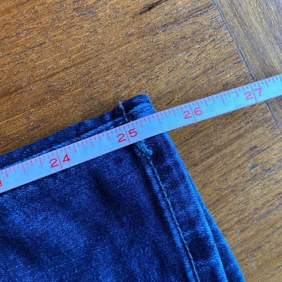 Silver Suki Cropped Capri Jeans - Picture 9 of 9